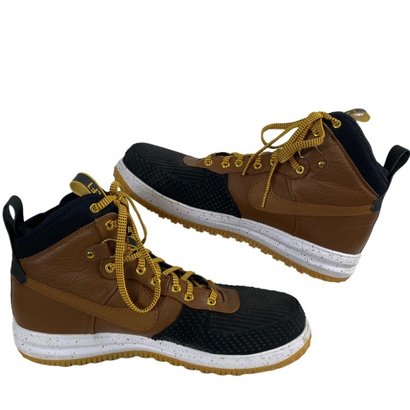 nike duck boots size 14